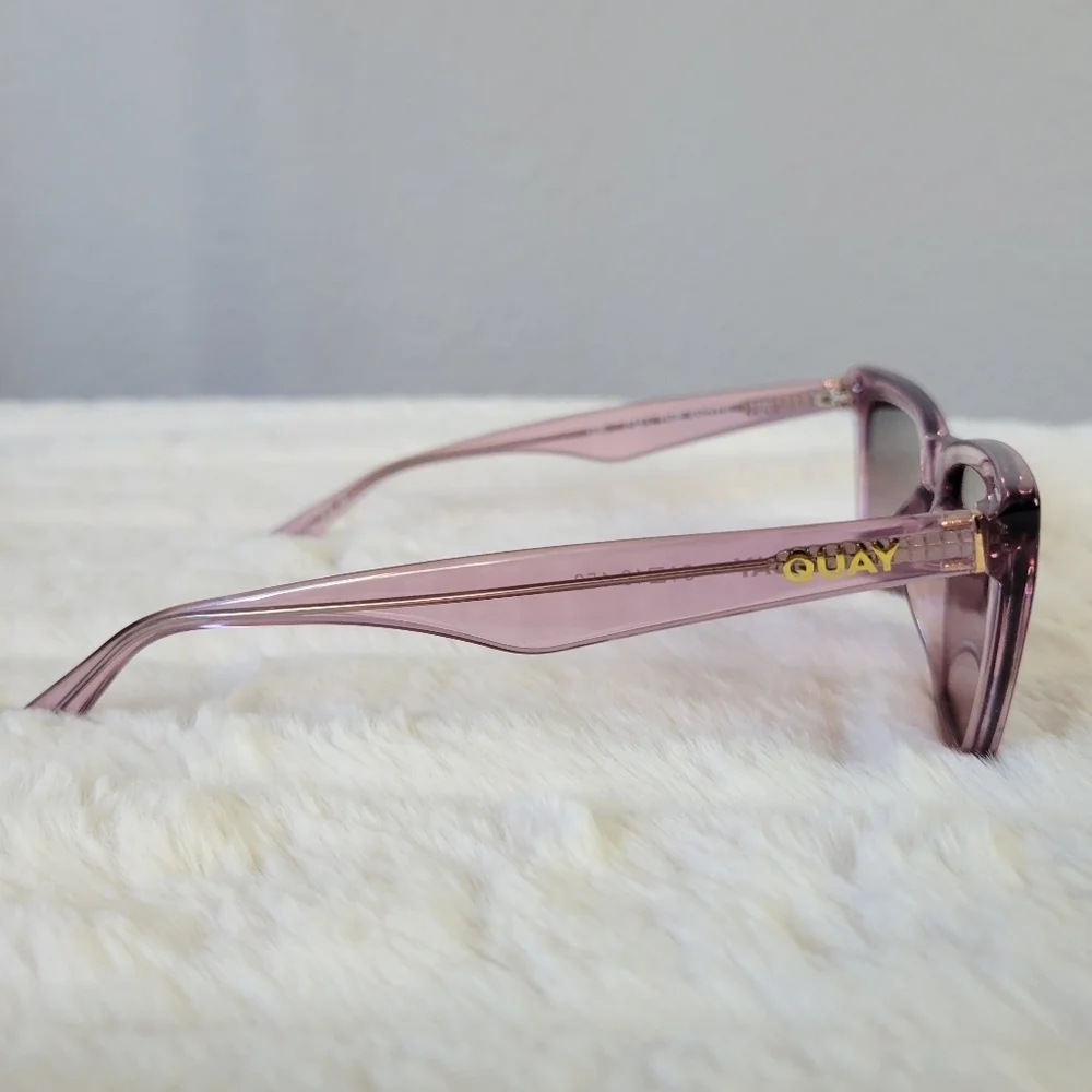 QUAY // ltd ed modern cateyes crystal berry frames berry gradient lenses